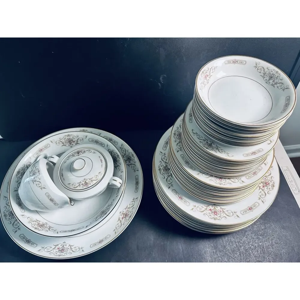 Rose China Kathy #3802 Japan_ Complete set of 6 _ No cups, no saucers.